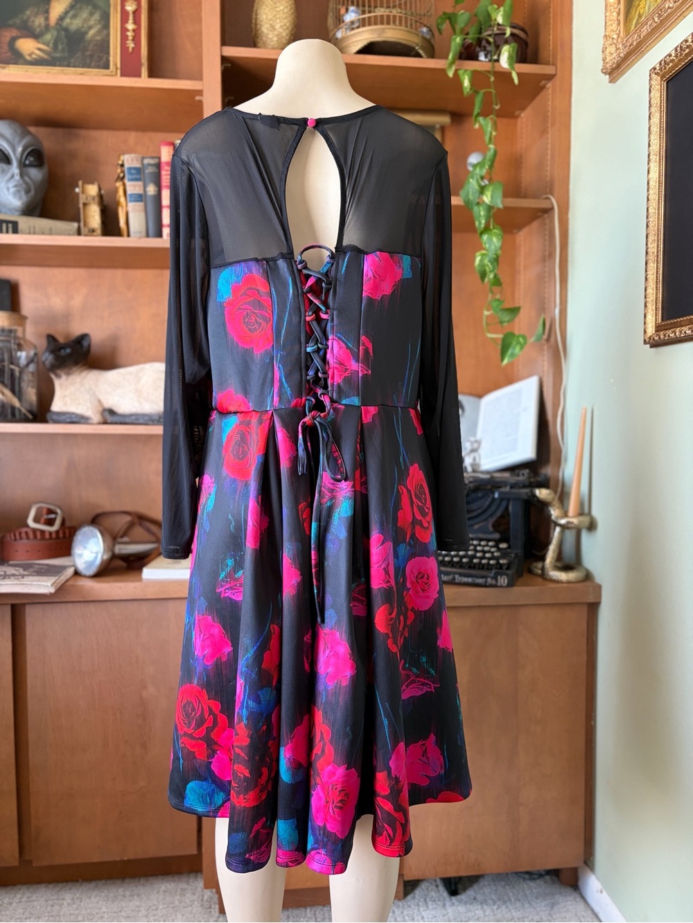 Torrid Black Sheer Floral Corset Lace Up Flare Dress Size 3 Dark Romantic Witchy - Picture 5 of 16